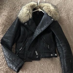 Topshop Leather Faux Fur-lined Jacket 🧥 🖤